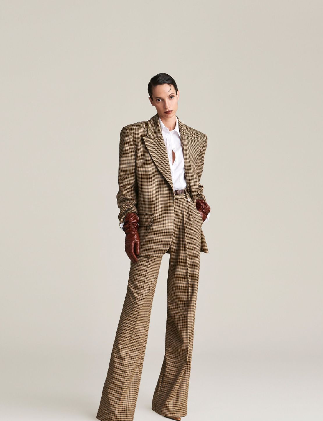 Women's relaxed tailored clothing