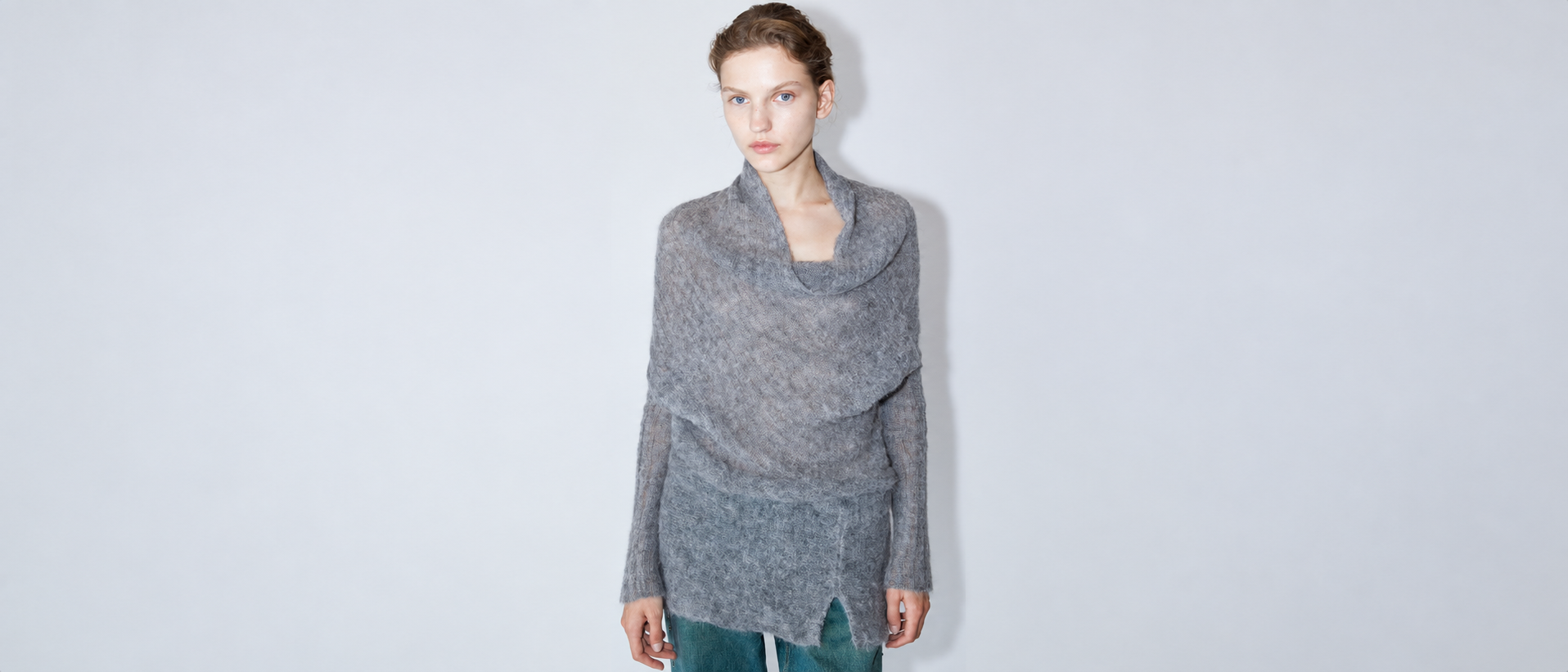 Thoughtful women's fashion details